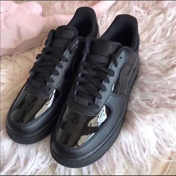 NWT Nike Air Force 1 Triple Black - Picture 5 of 6